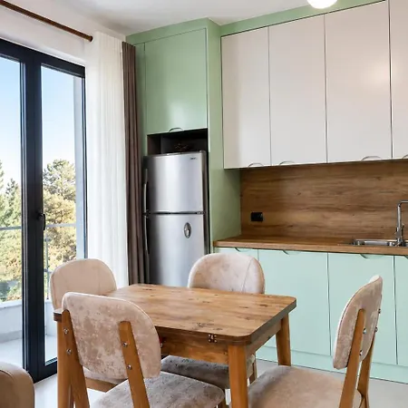 Elois Apartment, Rana E Hedhun, Shengjin شقة Lezhë